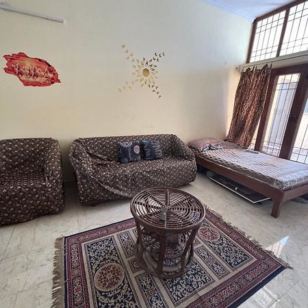 Birds Nest Bed & Breakfast New Delhi Exterior photo